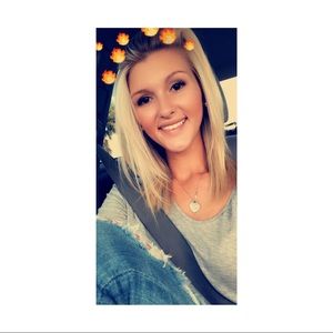 Meet your Posher, Brooke